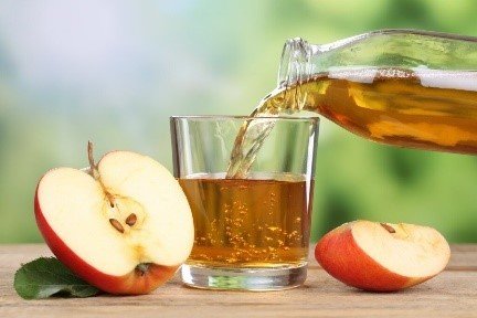 Jugo de Manzana bebida clara del otoño