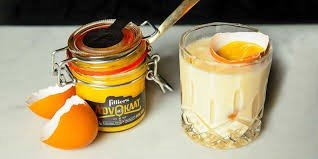 Advocaat crema de huevo holandesa