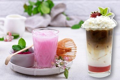 🌹🍓 Latte helado de fresa y rosa: una sinfonía floral y dulce en cada sorbo